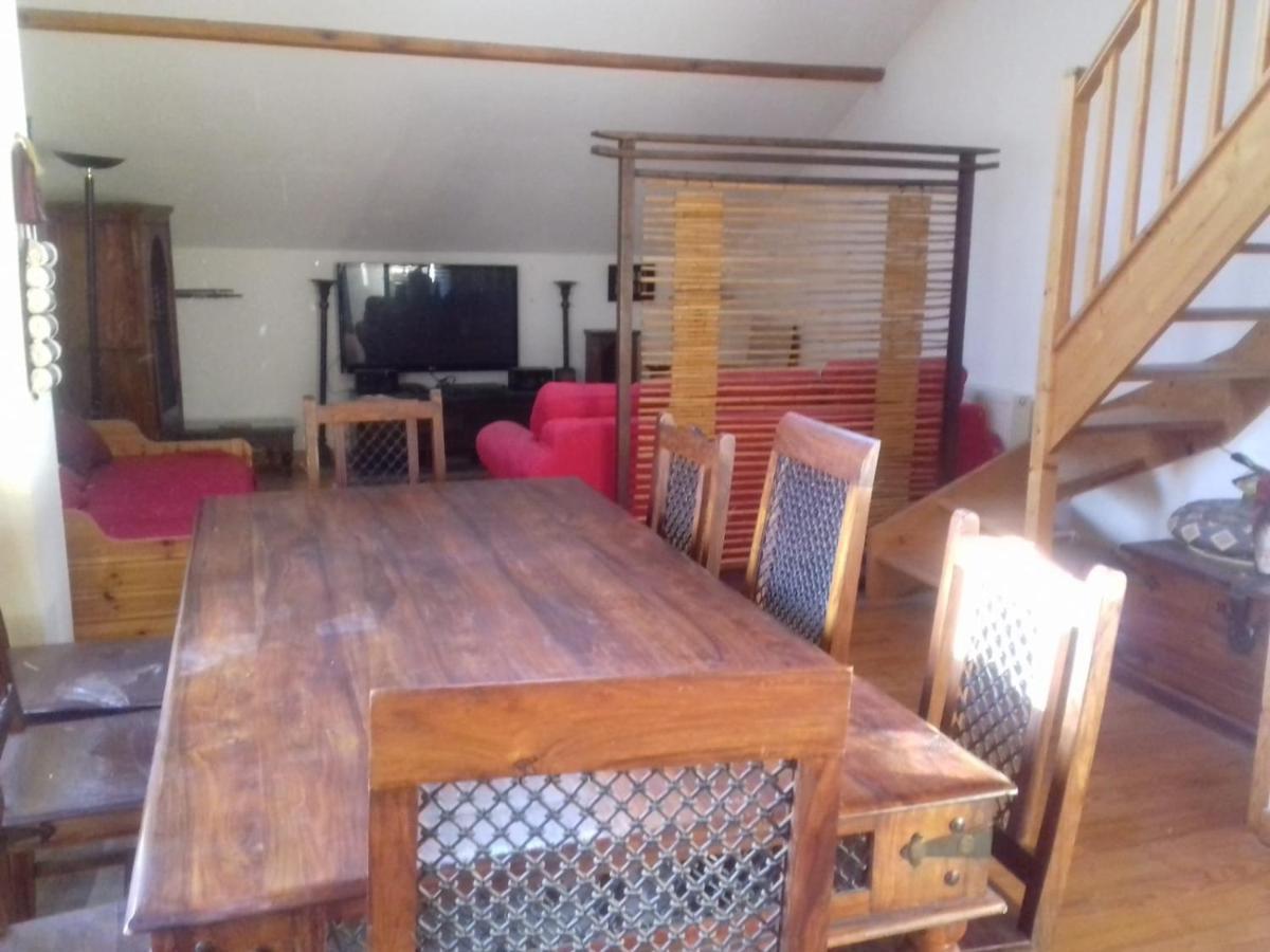 Appartement En Loft 50M2 Dans Maison Avec Chambre En Mezzanine Et Canapes Lits Dans Salon Saint-Pierre-de-Chartreuse Dış mekan fotoğraf